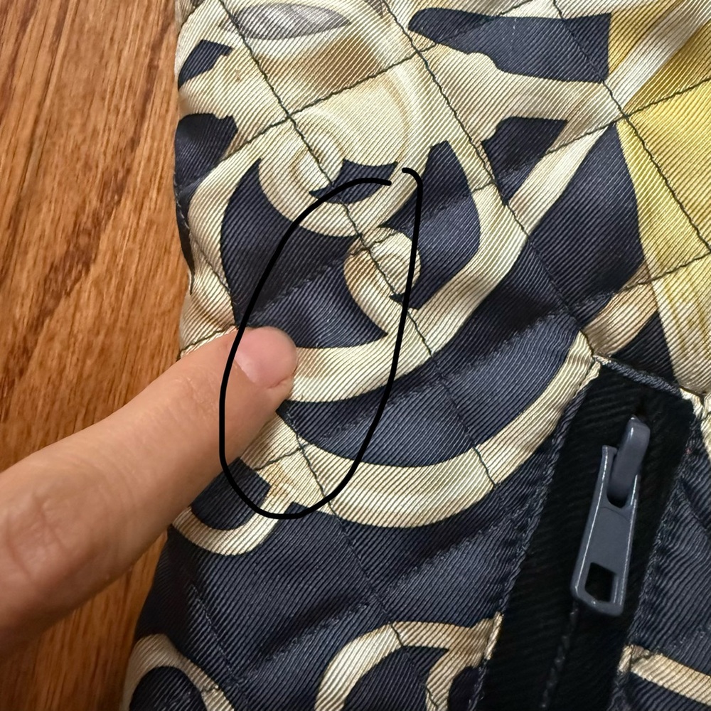 J. Mclaughlin Equestrian Chain Pattern Silk Quilt… - image 5